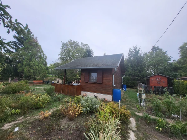Eladó Nyaraló Győr 26 m2 
