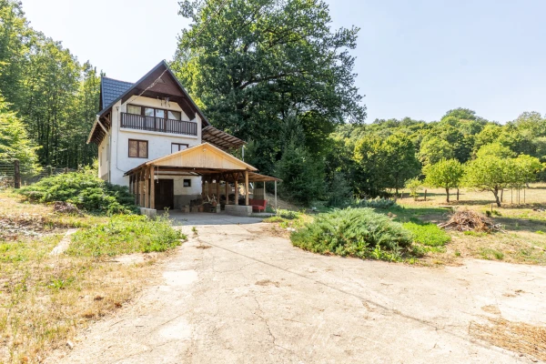 Eladó Nyaraló Varbó 100 m2 