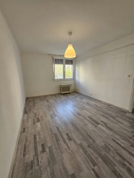 Eladó Lakás Szolnok 39 m2 