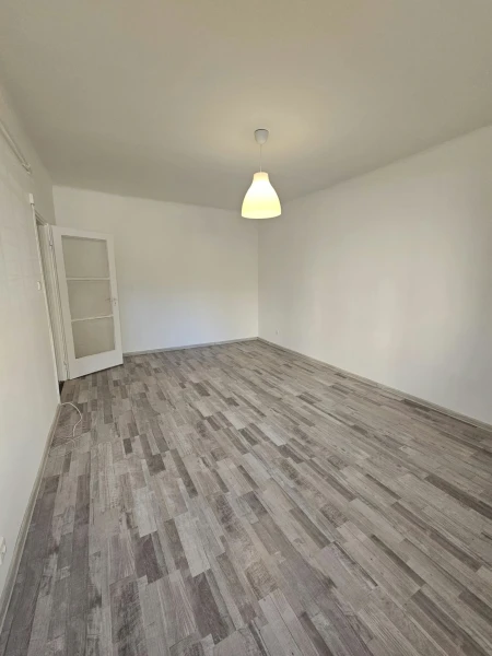 Eladó Lakás Szolnok 39 m2 