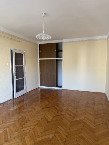 Eladó Lakás Szolnok 42 m2 