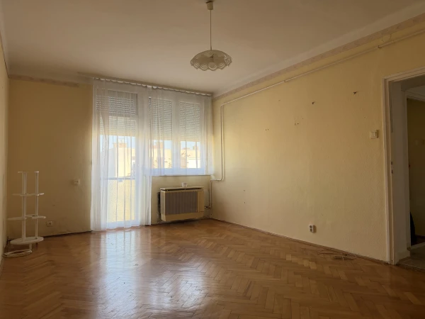 Eladó Lakás Szolnok 42 m2 