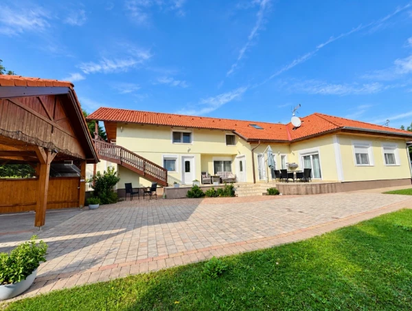 Eladó Ház Hévíz 237 m2 