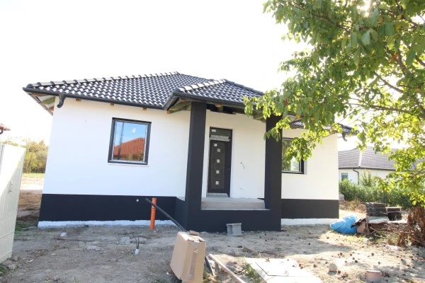 Eladó Ház Nagybajcs 114 m2 