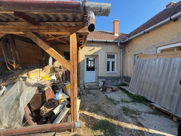 Eladó Lakás Cserépváralja 73 m2 