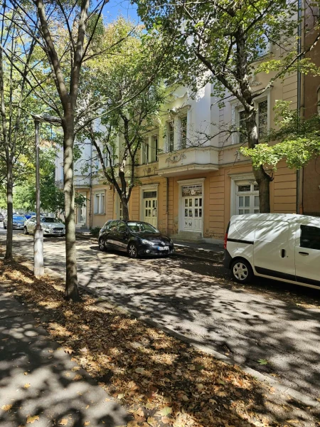 Eladó Lakás Szolnok 120 m2 