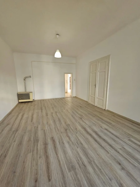 Eladó Lakás Szolnok 120 m2 