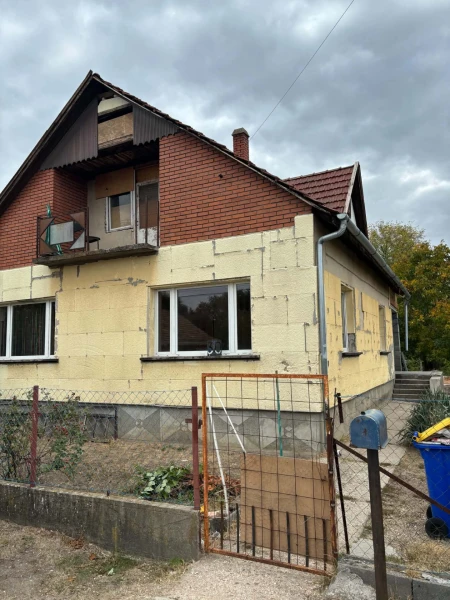 Eladó Ház Újszilvás 96 m2 