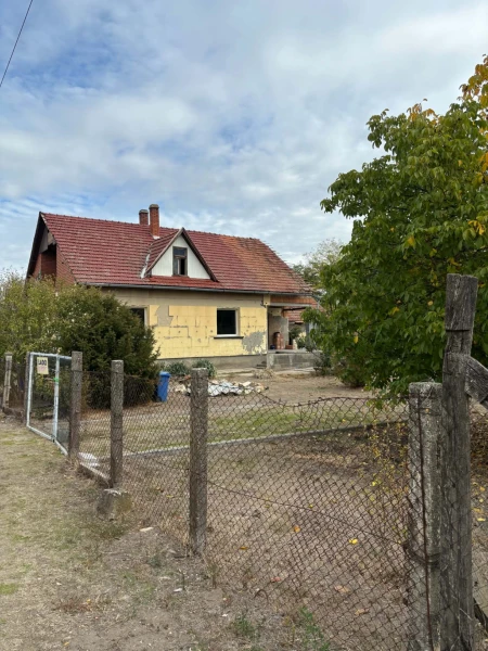 Eladó Ház Újszilvás 96 m2 