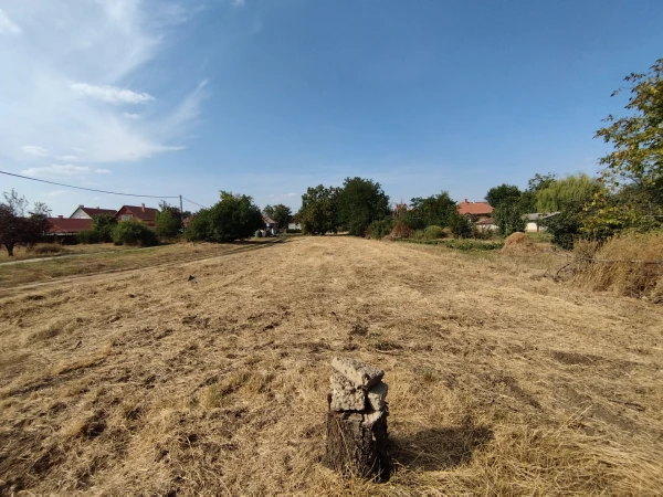 Eladó Telek Rákóczifalva 752 m2 