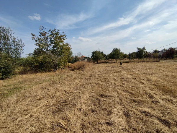 Eladó Telek Rákóczifalva 752 m2 