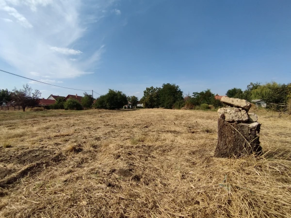 Eladó Telek Rákóczifalva 752 m2 