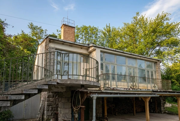 Eladó Ház Esztergom 718 m2 