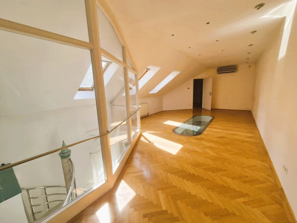 Eladó Ház Kecskemét 240 m2 