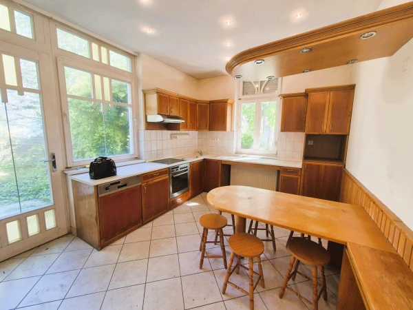 Eladó Ház Kecskemét 240 m2 