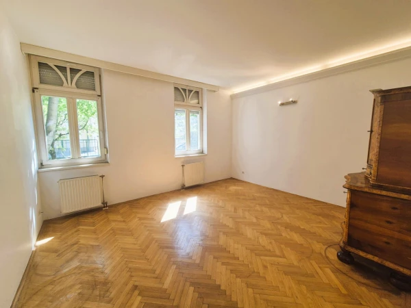 Eladó Ház Kecskemét 240 m2 