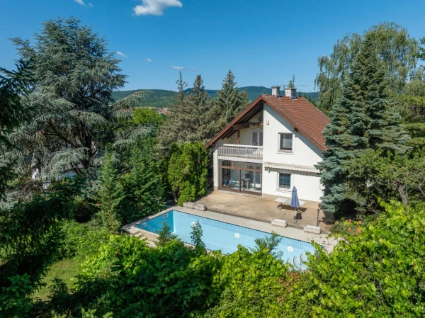 Eladó Ház Szentendre 196 m2 