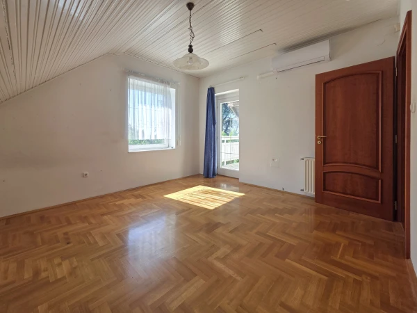 Eladó Ház Szentendre 196 m2 