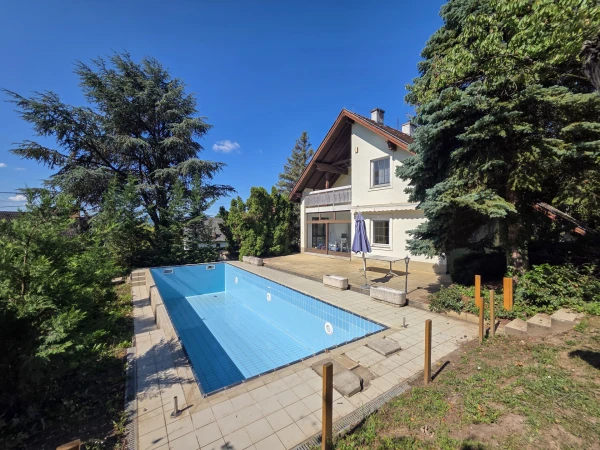 Eladó Ház Szentendre 196 m2 