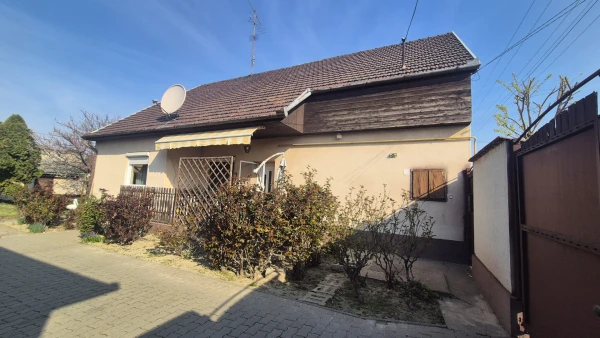 Eladó Ház Kecskemét 102 m2 