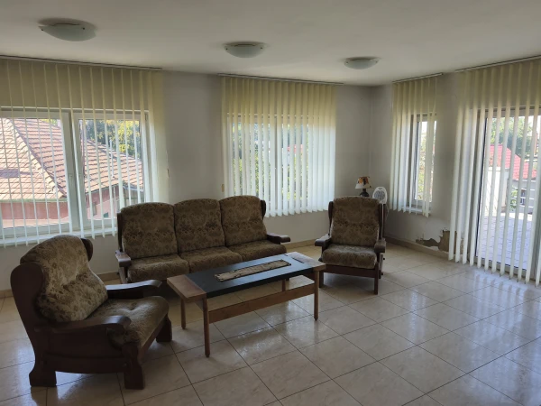 Eladó Lakás Nyíregyháza 225 m2 