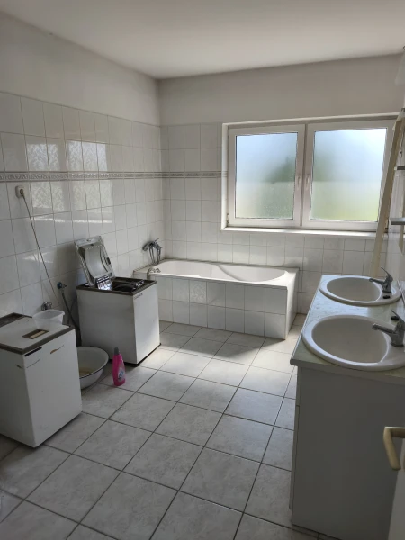 Eladó Lakás Nyíregyháza 225 m2 