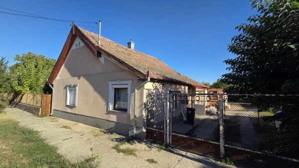 Eladó Ház Kerekegyháza 100 m2 