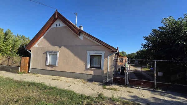 Eladó Ház Kerekegyháza 100 m2 