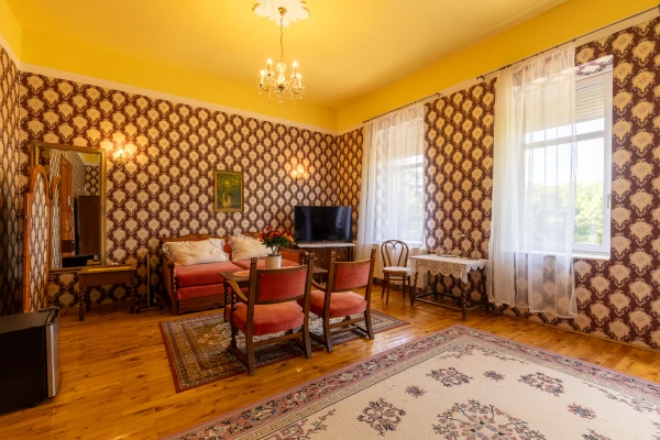 Eladó Ház Misefa 1650 m2 
