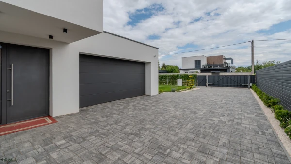 Eladó Ház Debrecen 230 m2 