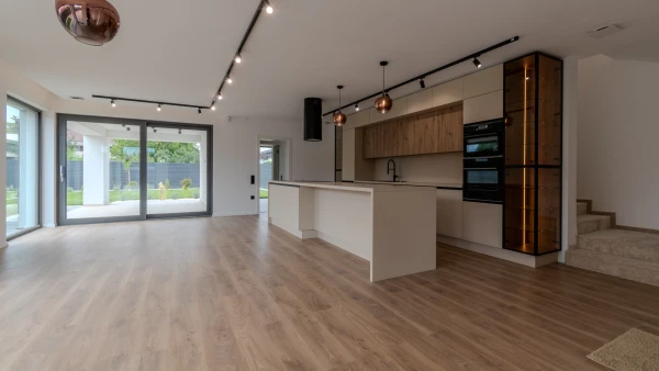Eladó Ház Debrecen 230 m2 