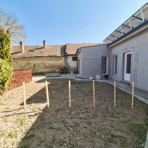 Eladó Ház Kecskemét 223 m2 