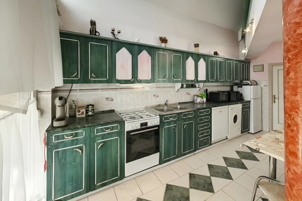 Eladó Ház Kecskemét 250 m2 