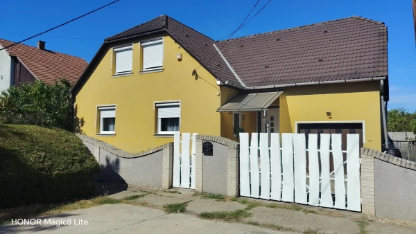 Eladó Ház Emőd 210 m2 