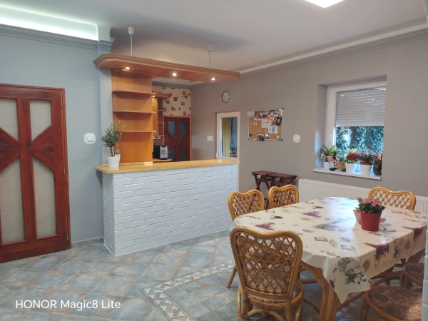 Eladó Ház Emőd 210 m2 