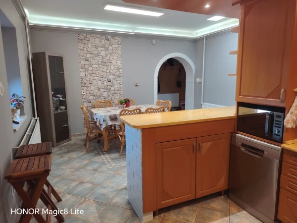 Eladó Ház Emőd 210 m2 