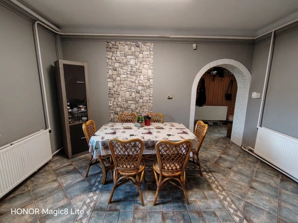 Eladó Ház Emőd 210 m2 