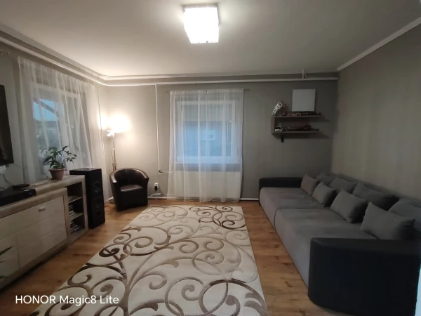 Eladó Ház Emőd 210 m2 