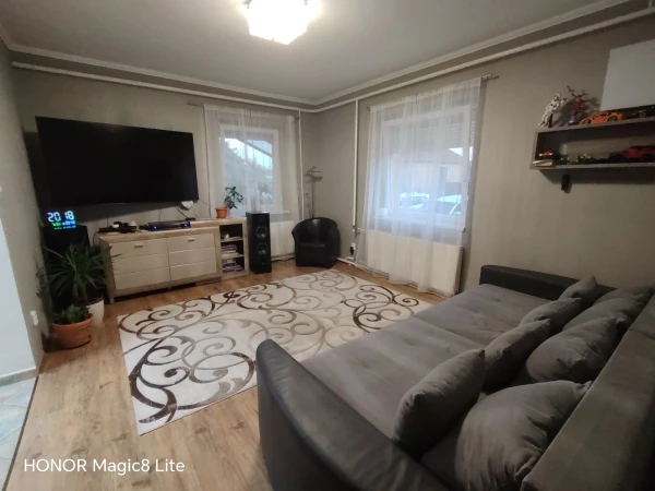 Eladó Ház Emőd 210 m2 