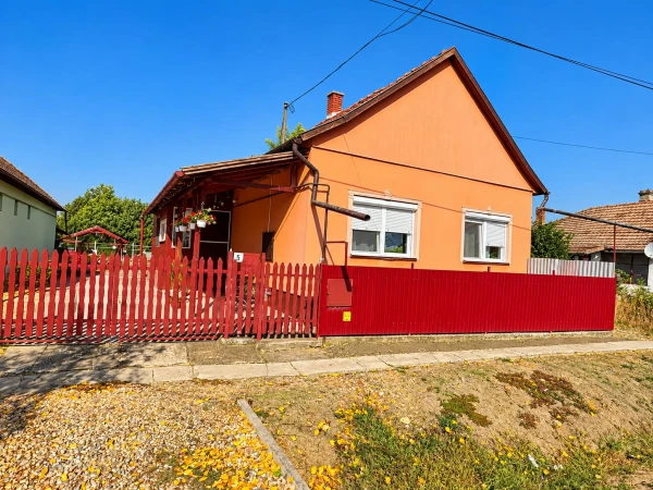 Eladó Ház Mezőgyán 74 m2 