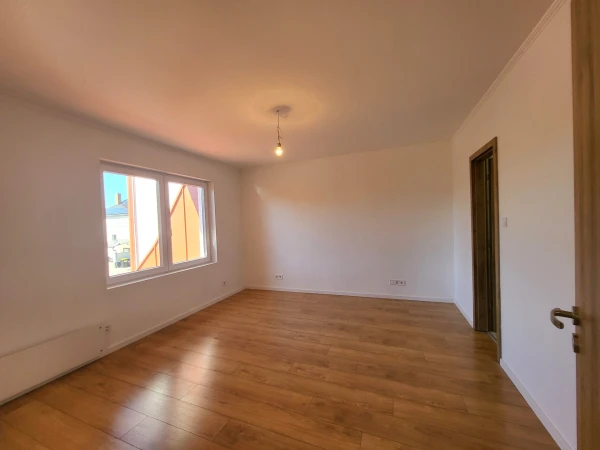 Eladó Lakás Győr 148 m2 