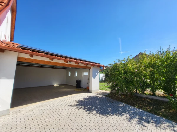 Eladó Lakás Győr 148 m2 