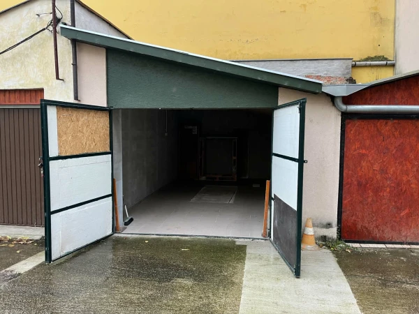 Eladó Telek Szolnok 16 m2 