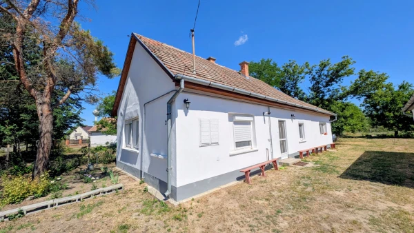 Eladó Ház Kunbaracs 87 m2 