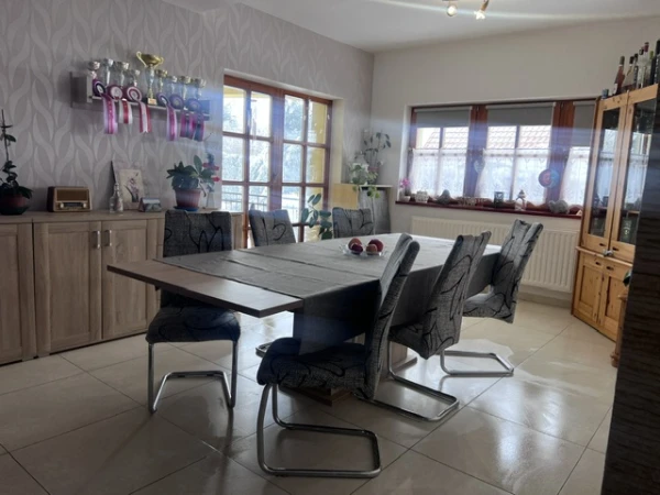 Eladó Ház Hárskút 250 m2 