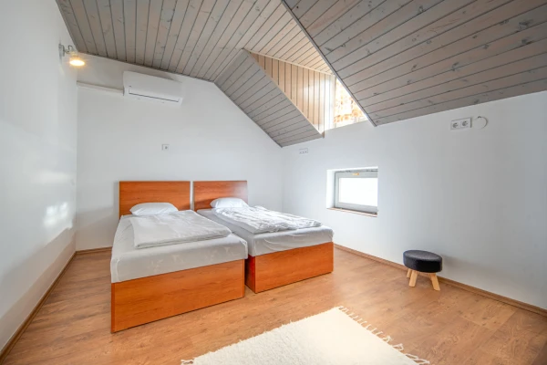 Eladó Telek Kővágóörs 7357 m2 