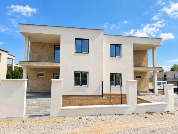 Eladó Lakás Siófok 130 m2 
