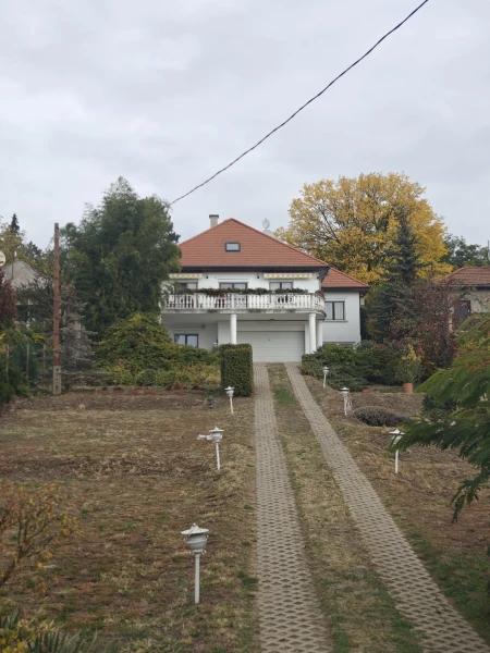 Eladó Ház Gödöllő 240 m2 