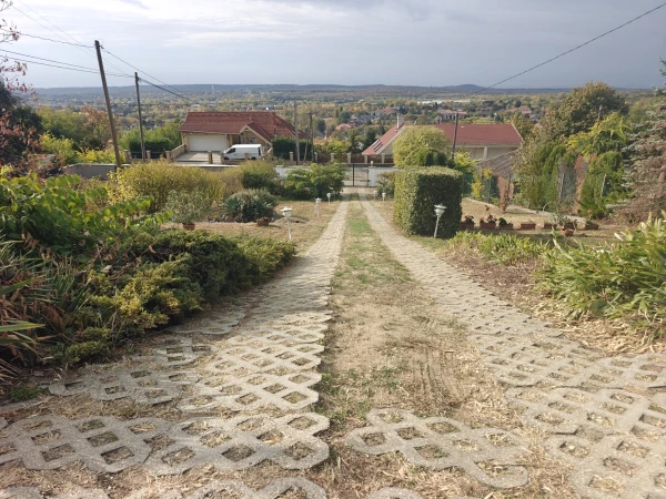 Eladó Ház Gödöllő 240 m2 