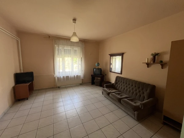 Eladó Ház Sántos 480 m2 